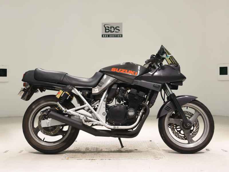 Suzuki GSX250S Katana