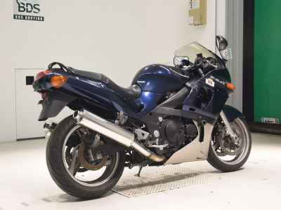 Kawasaki ZZR400 2005