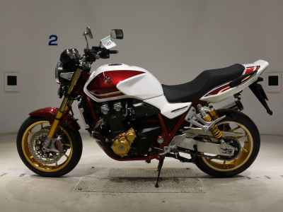 Honda CB1300SF 2023
