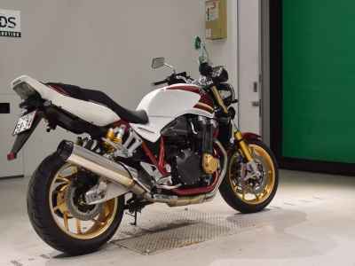 Honda CB1300SF 2023
