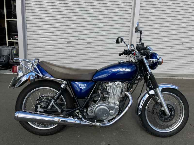 Yamaha SR400 2021