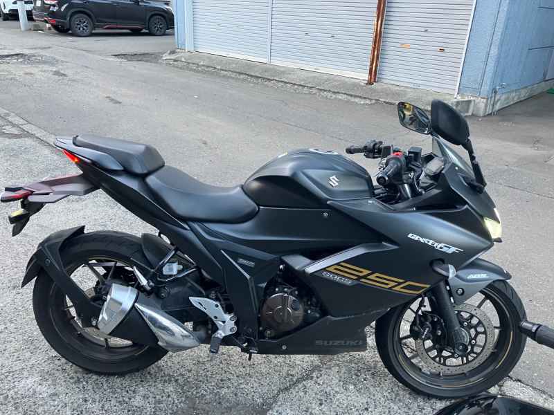 Suzuki Gixxer 250SF