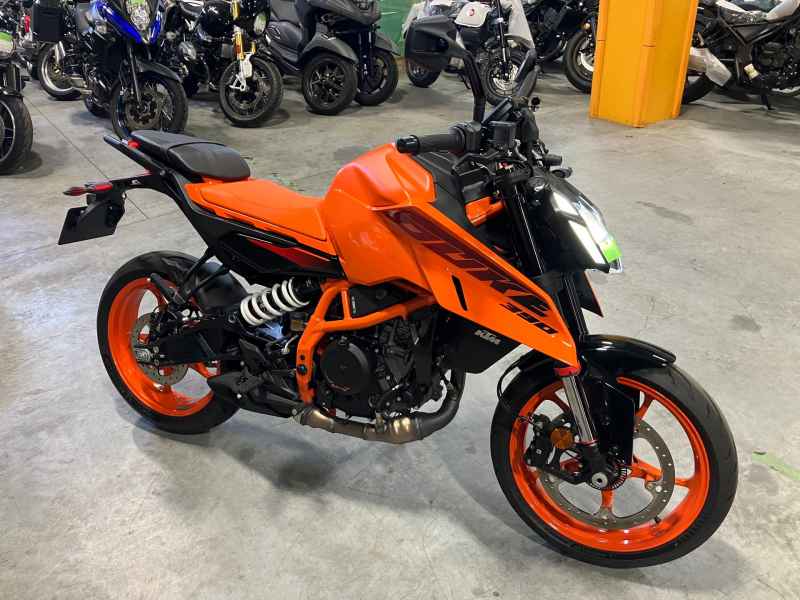 KTM 390 Duke 2024