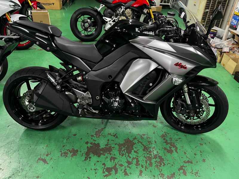 Kawasaki Z1000 2011