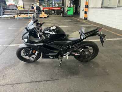 Yamaha YZF-R25