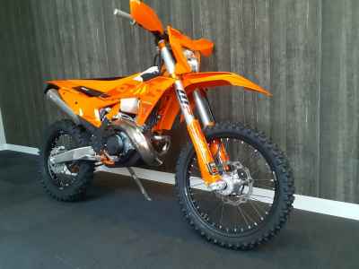 KTM 250 EXC Six Days 2025