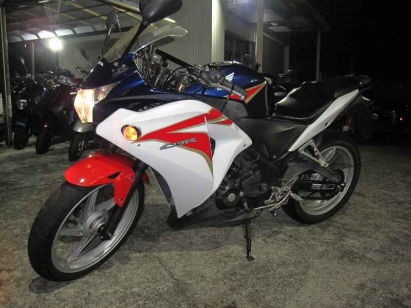 Honda CBR250R