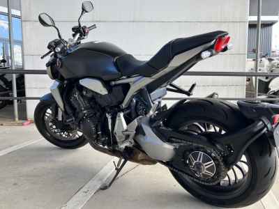 Honda CB1000R 2022