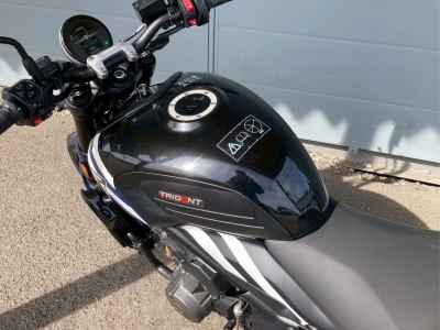 Triumph Trident 660 2025