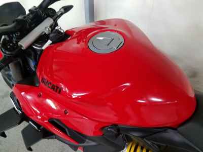 Ducati Streetfighter V2 2022