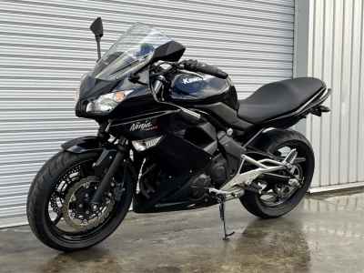 Kawasaki Ninja 400R 2011