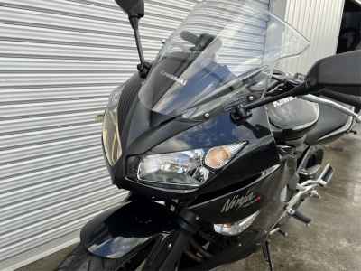 Kawasaki Ninja 400R 2011