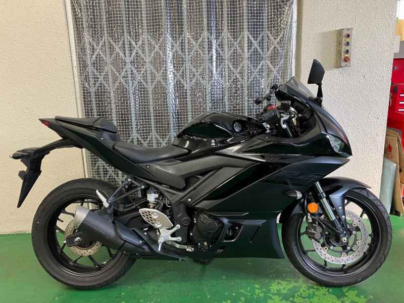 Yamaha YZF-R25 2021