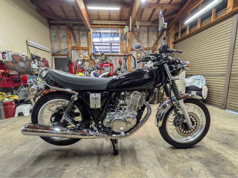 Yamaha SR400 2019