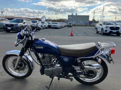 Yamaha SR400 2021