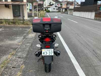 Suzuki GSR250