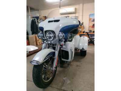 Harley-Davidson Electra Glide FLHTCU1690 Trike 2015