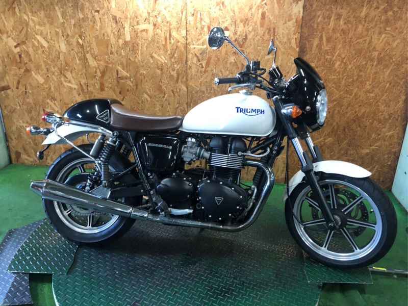 Triumph Bonneville T100 2009