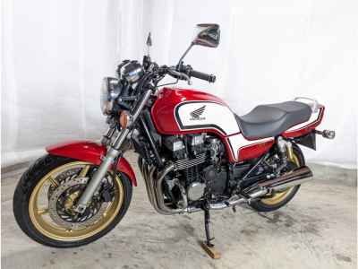 Honda CB750 2006