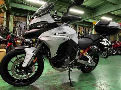 Ducati Multistrada V4 2023