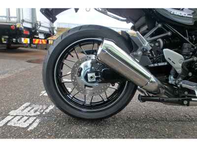 Kawasaki Z900RS 2023