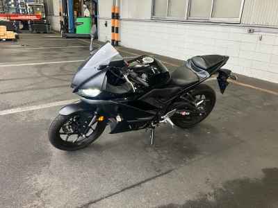 Yamaha YZF-R25 2021