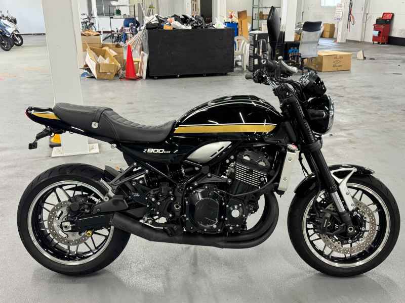 Kawasaki Z900RS 2022