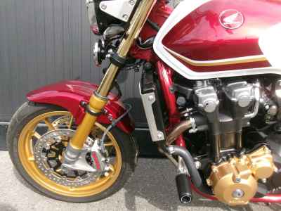 Honda CB1300SF 2023