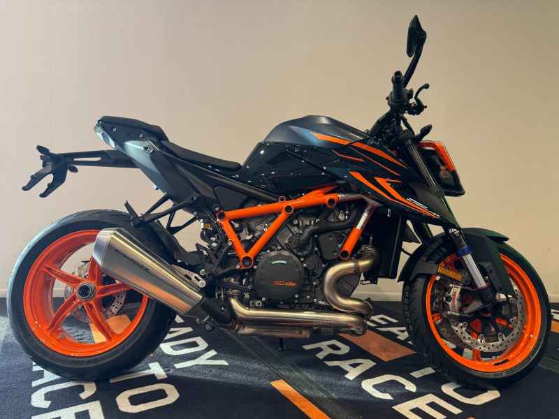 KTM 1290 Super Duke R 2023