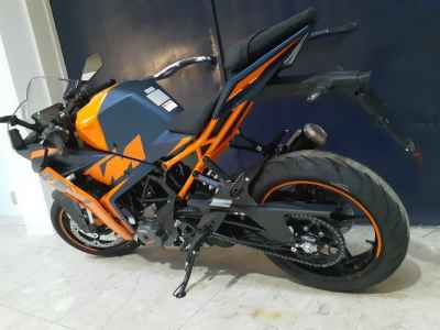 KTM RC 390 2022