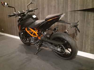 KTM 390 Duke 2023