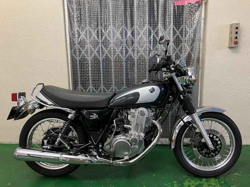 Yamaha SR400 2021