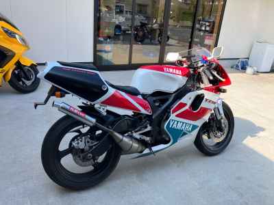 Yamaha TZR250R
