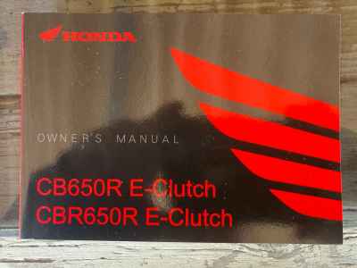 Honda CBR650R E-Clutch 2025