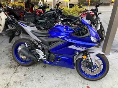 Yamaha YZF-R25 2020