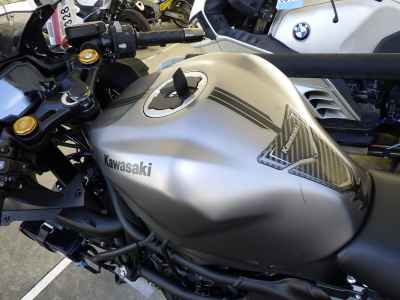 Kawasaki Ninja ZX-4R SE 2025