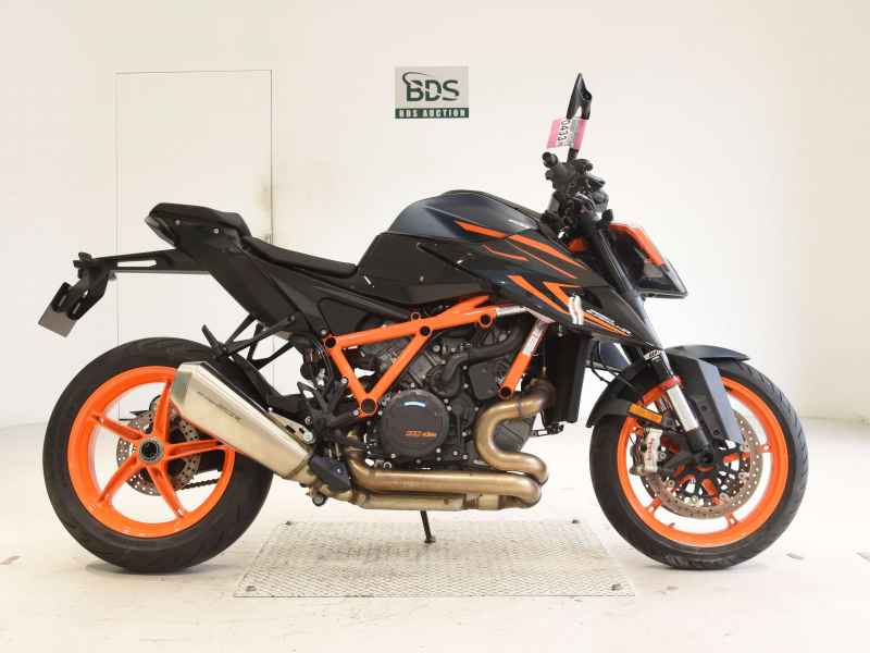 KTM 1290 Super Duke R 2022