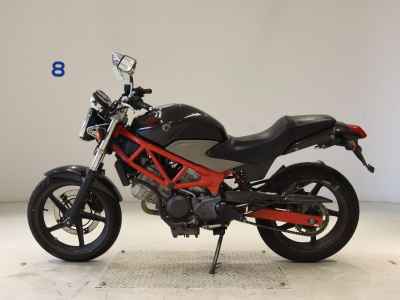 Honda VTR250 2011