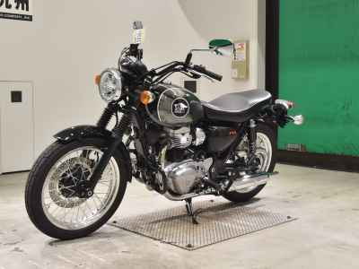 Kawasaki W800 2022