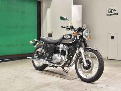 Kawasaki W800 2025