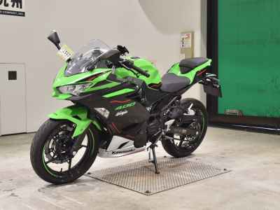 Kawasaki Ninja 400 2022