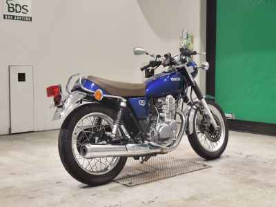 Yamaha SR400 2021