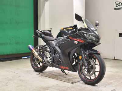 Yamaha YZF-R25 2015