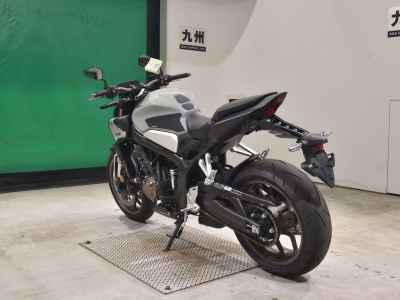 Honda CB650R E-Clutch 2024