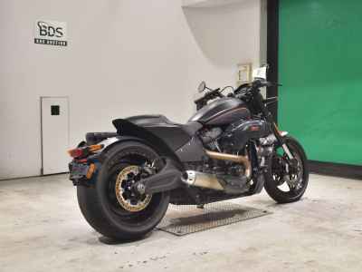 Harley-Davidson Softail FXDRS1870 2020