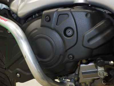 Suzuki Gladius SFV400 2010