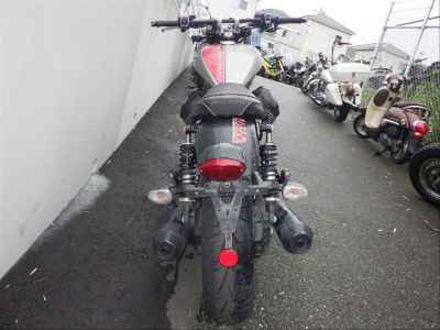 Moto Guzzi V9 Bobber 2017