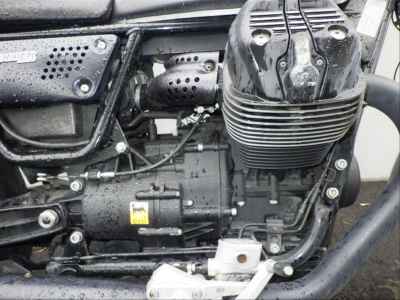 Moto Guzzi V9 Bobber 2017