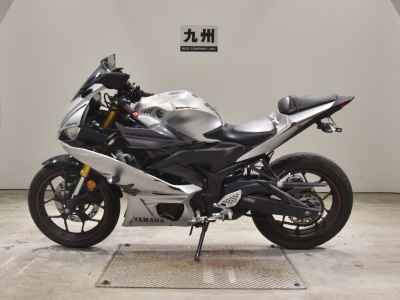 Yamaha YZF-R25 2020