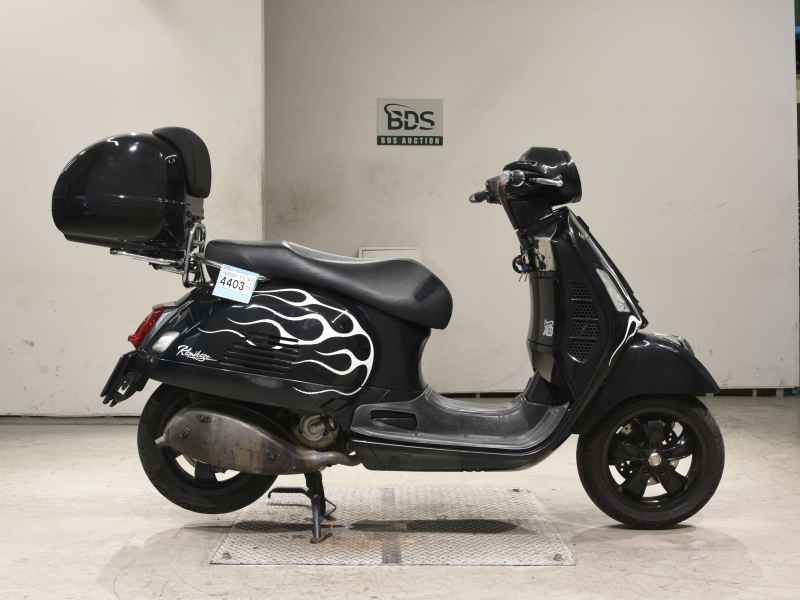 Vespa GTS 300 Super 2023